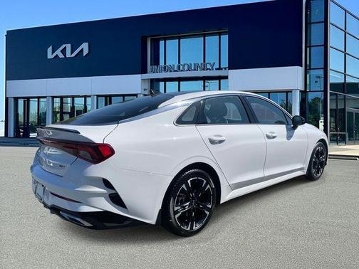 Glacial White Pearl 2024 Kia K5 GT-Line