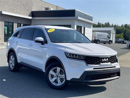2022 Kia Sorento LX