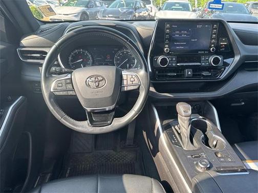 2021 Toyota Highlander XSE
