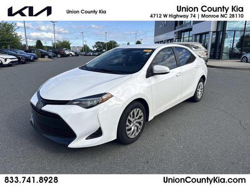Super White 2019 Toyota Corolla LE