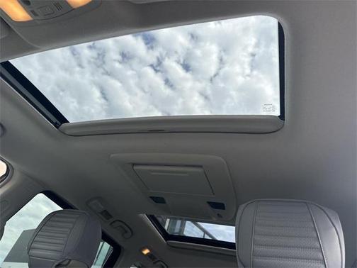 2011 Nissan Quest LE