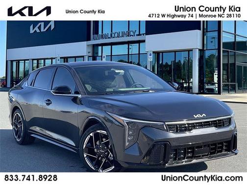 2025 Kia K4 GT-Line