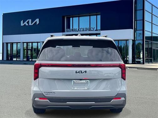 2026 Kia Carnival SX