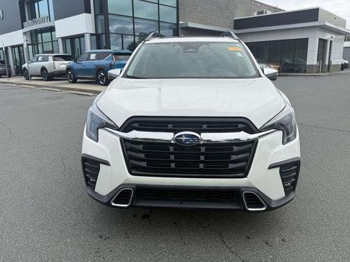 Crystal White Pearl 2023 Subaru Ascent Touring 7-Passenger