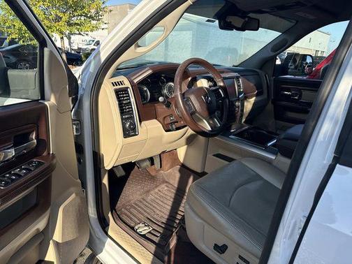 Bright White Clearcoat 2014 RAM 1500 Laramie