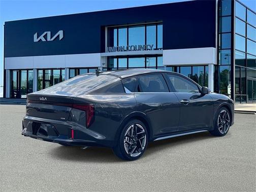 2025 Kia K4 GT-Line