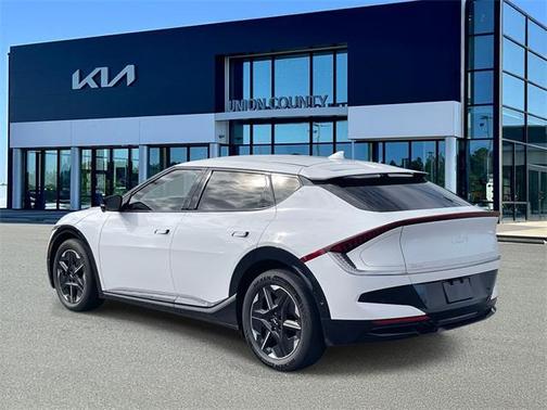 2025 Kia EV6 Wind