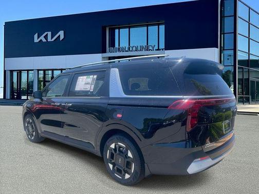 Aurora Black Pearl 2026 Kia Carnival EX