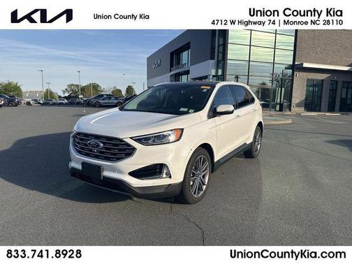 Star White Metallic Tri-Coat 2022 Ford Edge Titanium