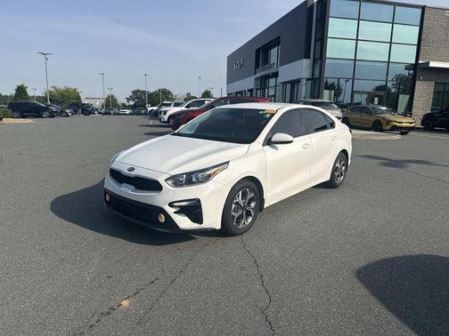 Clear White 2021 Kia Forte LXS