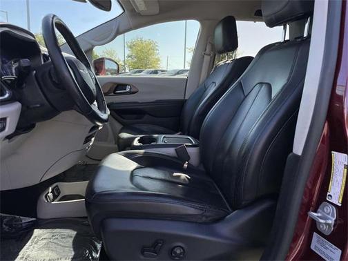 2018 Chrysler Pacifica Touring-L Plus