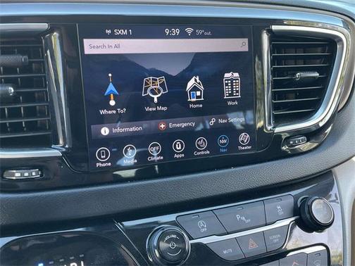2018 Chrysler Pacifica Touring-L Plus