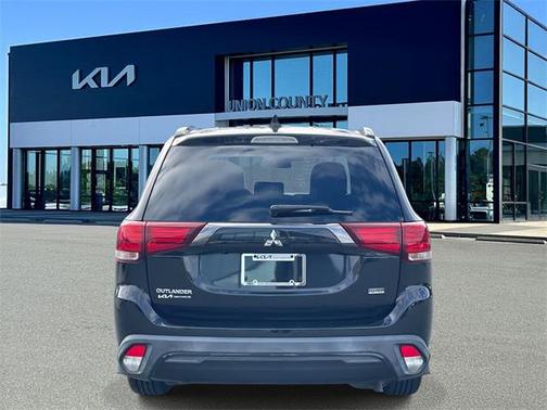 2020 Mitsubishi Outlander SP
