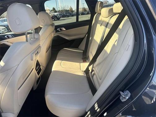 2022 BMW X5 sDrive40i