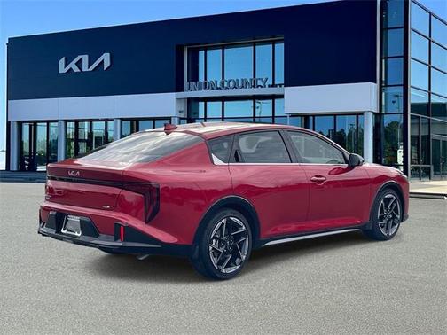 2025 Kia K4 GT-Line