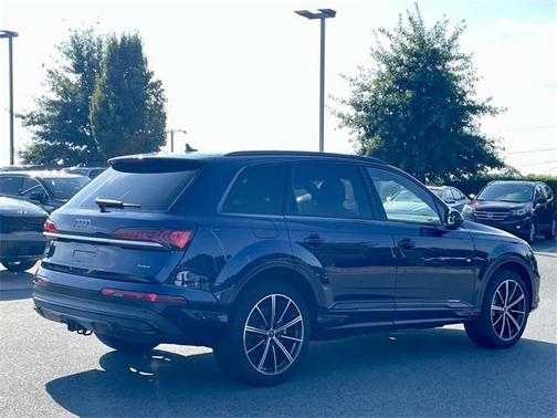 2021 Audi Q7 55 Premium Plus