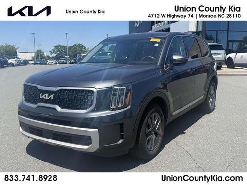 Gravity Gray 2024 Kia Telluride LX