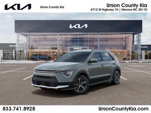 Cityscape Green 2026 Kia Niro EX