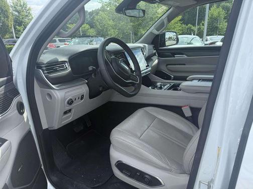 Bright White Clearcoat 2024 Jeep Wagoneer L Series II 4x4