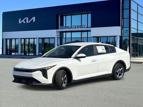 Snow White Pearl 2026 Kia K4 LXS