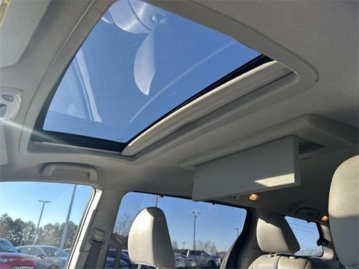 2014 Toyota Sienna XLE