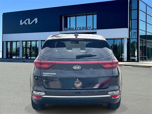 2022 Kia Sportage LX