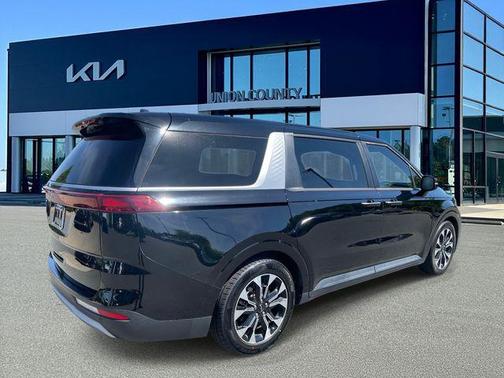 Aurora Black 2022 Kia Carnival EX