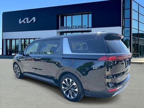Aurora Black 2022 Kia Carnival EX