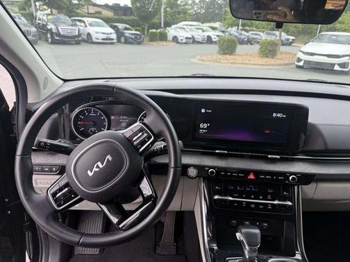 Aurora Black 2022 Kia Carnival EX