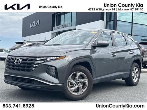 2023 Hyundai TUCSON SE