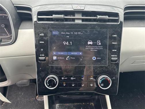 2023 Hyundai TUCSON SE