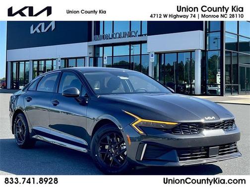 2025 Kia K5 LXS