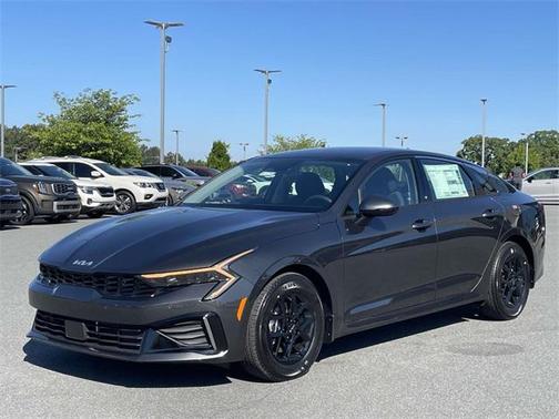 2025 Kia K5 LXS