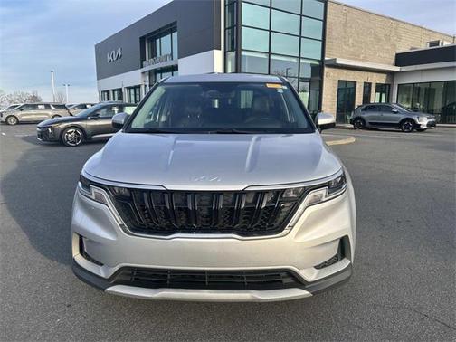 2023 Kia Carnival LX