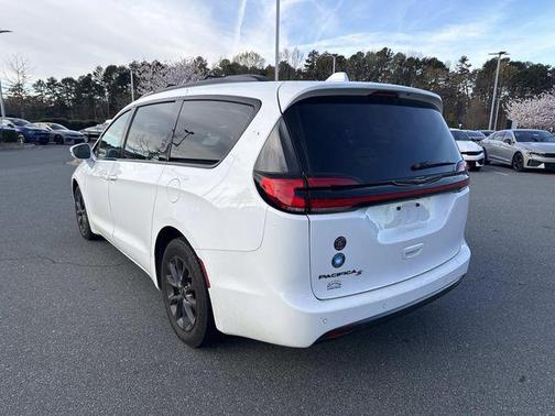 2021 Chrysler Pacifica Touring