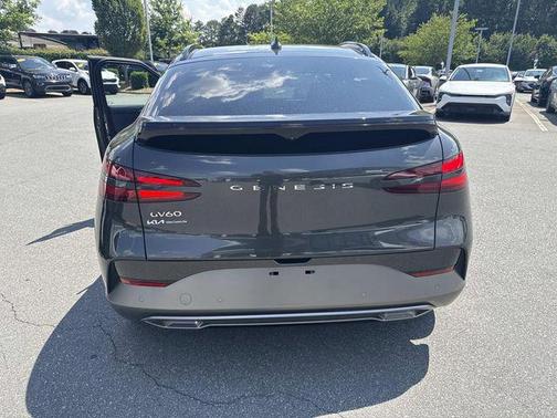 Makalu Gray 2024 Genesis GV60 Standard RWD