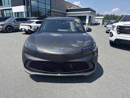 Makalu Gray 2024 Genesis GV60 Standard RWD