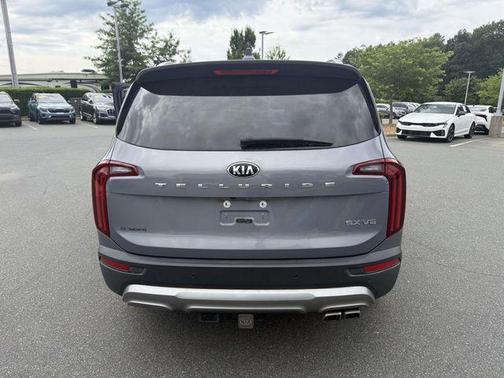 Everlasting Silver 2020 Kia Telluride SX