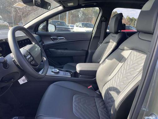 2026 Kia Sportage Plug-In Hybrid X-Line