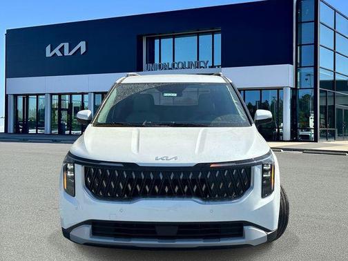 Snow White Pearl 2026 Kia Carnival EX
