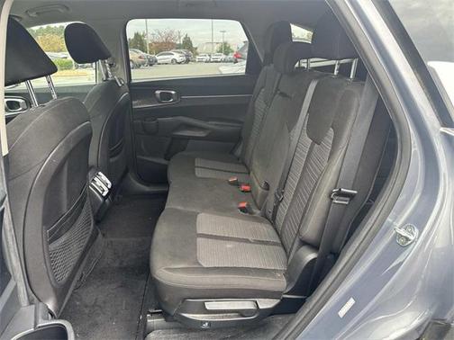 2021 Kia Sorento LX