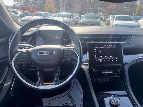 2022 Jeep Grand Cherokee L Laredo