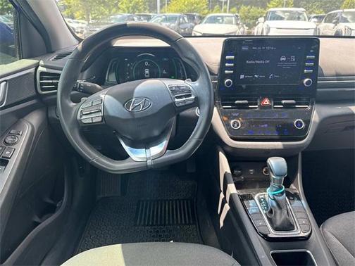 2022 Hyundai IONIQ Hybrid SE
