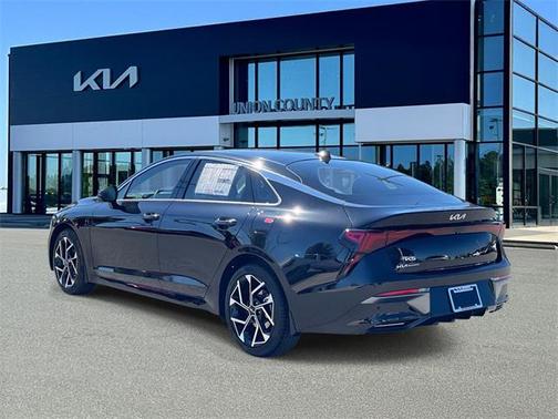2026 Kia K5 EX