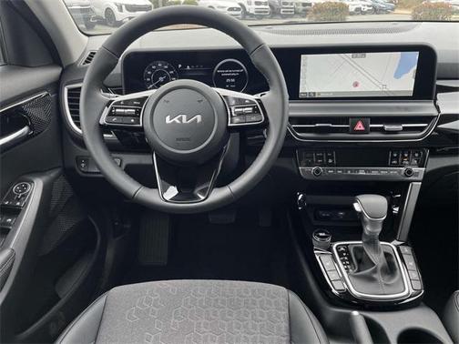 2025 Kia Seltos X-Line