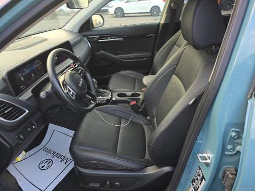 2025 Kia Seltos EX
