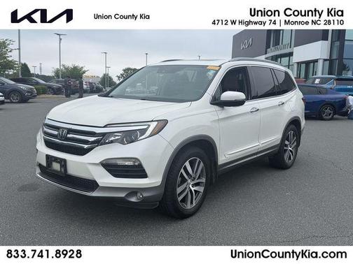 White Diamond Pearl 2017 Honda Pilot Elite