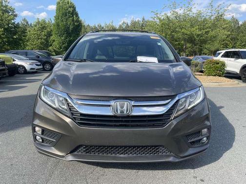 Beige 2019 Honda Odyssey EX-L
