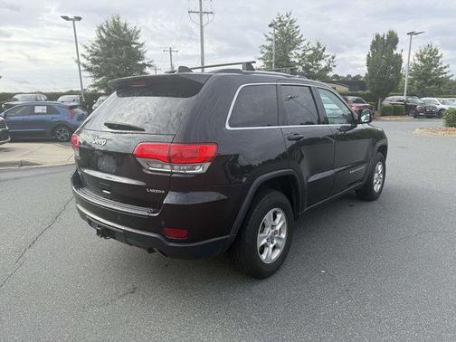 Brilliant Black Crystal Pearlcoat 2016 Jeep Grand Cherokee Laredo