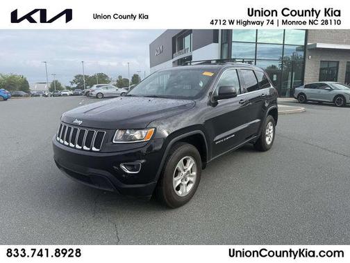 Brilliant Black Crystal Pearlcoat 2016 Jeep Grand Cherokee Laredo